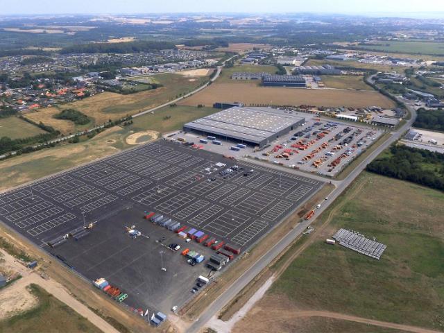 Indhegning af 70.000 kvm lagerplads